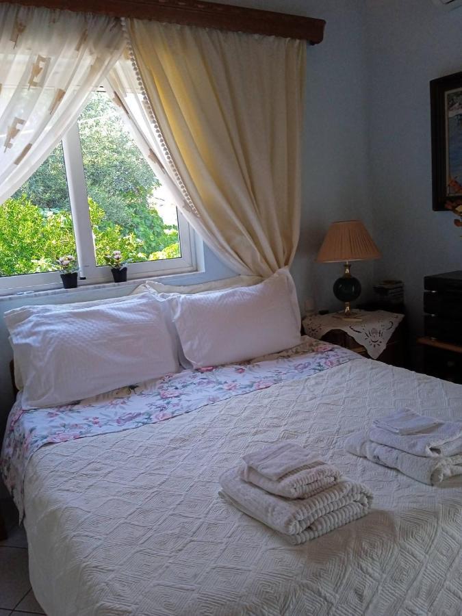 Rosemary House Pensionat Sarandë Eksteriør billede