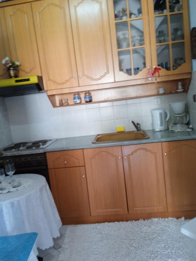 Rosemary House Pensionat Sarandë Eksteriør billede