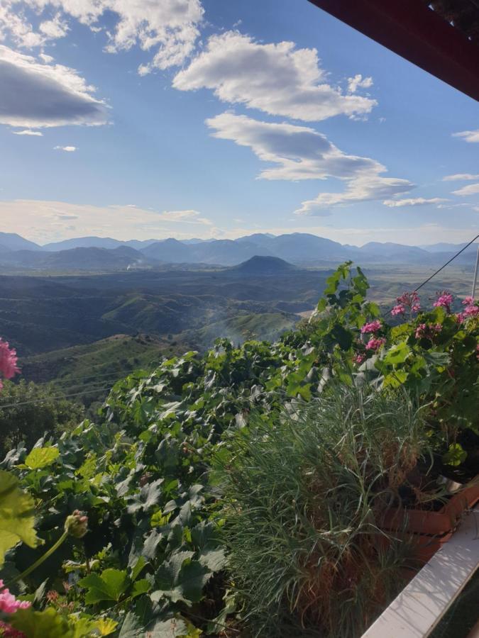 Rosemary House Pensionat Sarandë Eksteriør billede