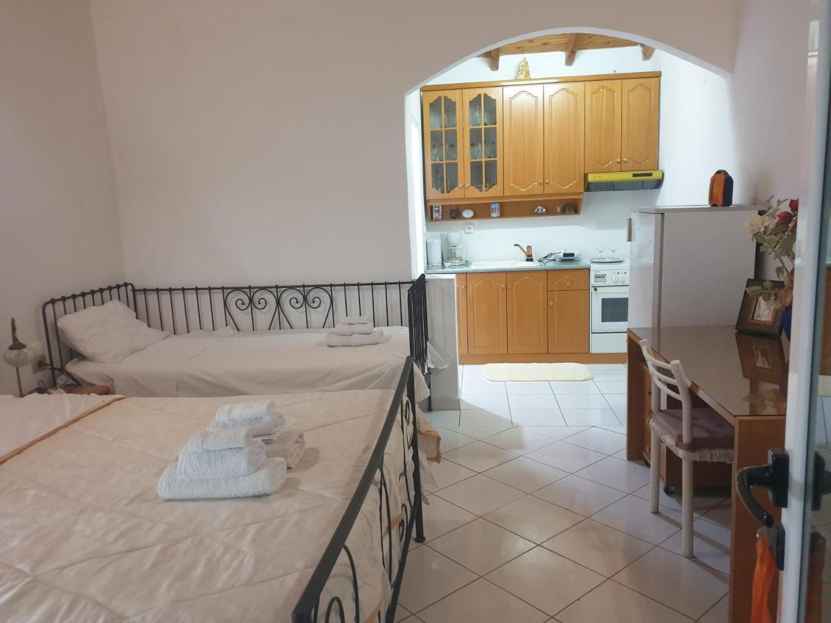 Rosemary House Pensionat Sarandë Eksteriør billede