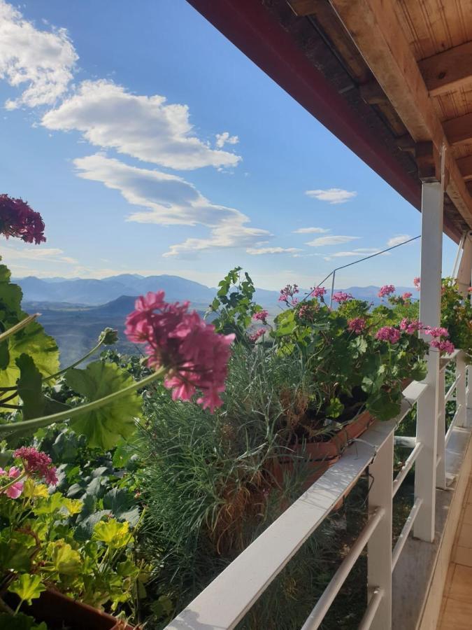 Rosemary House Pensionat Sarandë Eksteriør billede